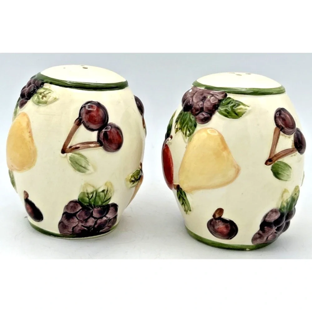 VTG Fruit Salt & Pepper Shakers Ceramic Colorful Read Description
